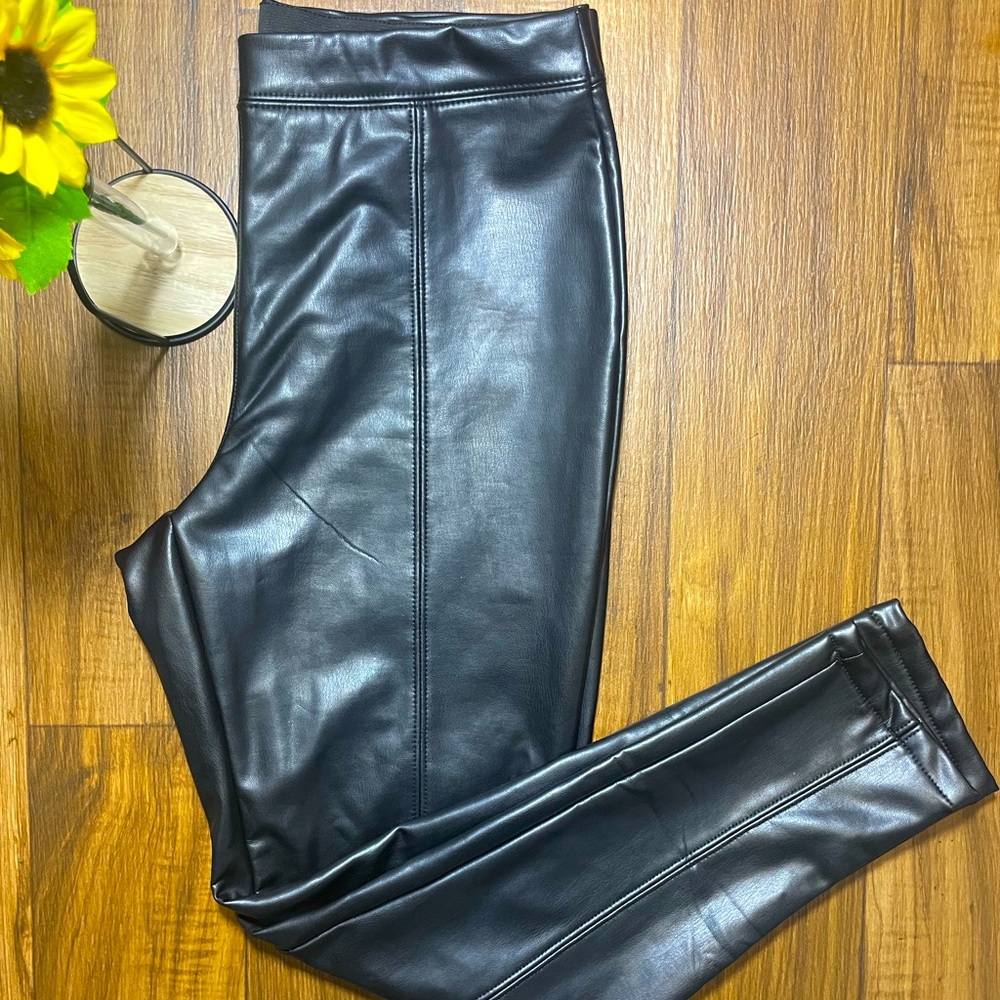**BRAND NEW Never worn. Faux Leather Pants** SZ XL